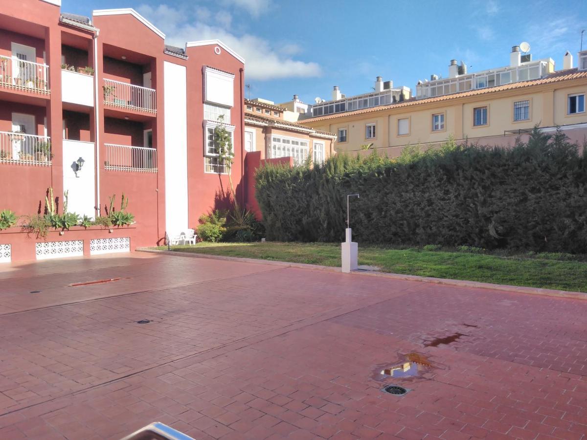 מאלגה Bolivia Beach Apartments מראה חיצוני תמונה
