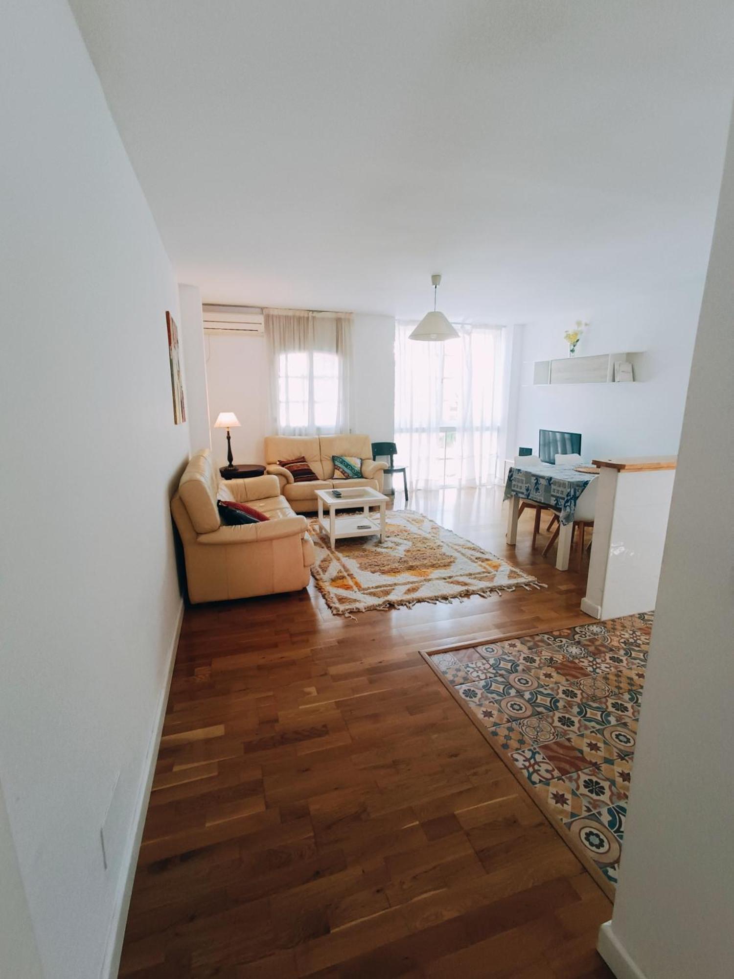 מאלגה Bolivia Beach Apartments מראה חיצוני תמונה